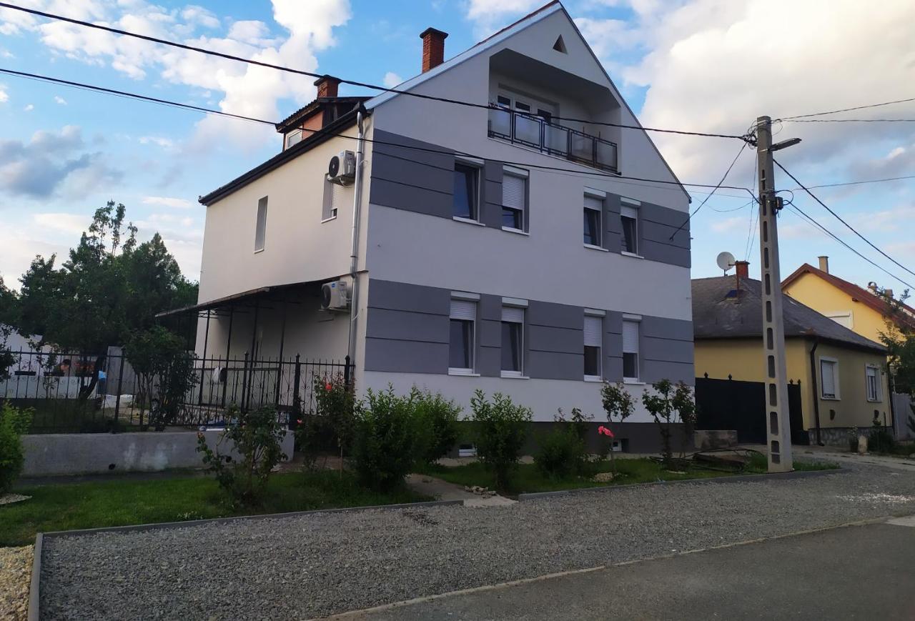 Emmabella Apartmanok אגר מראה חיצוני תמונה